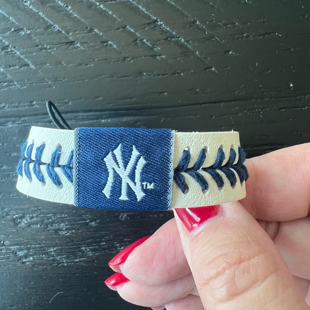 Gamewear New York Yankee’s Bracelet